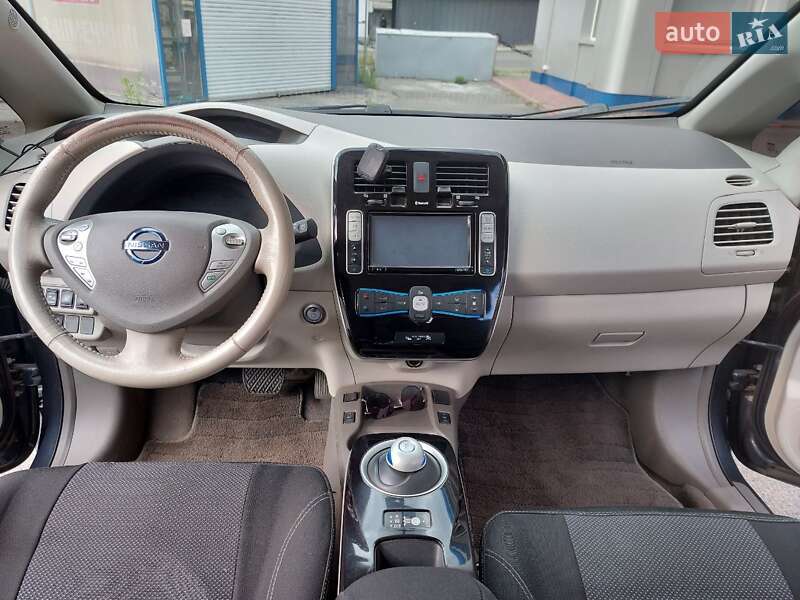 Хэтчбек Nissan Leaf 2013 в Днепре фото 2 Хэтчбек Nissan Leaf 2013 в Днепре