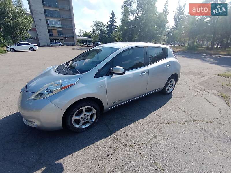 Nissan Leaf 2011