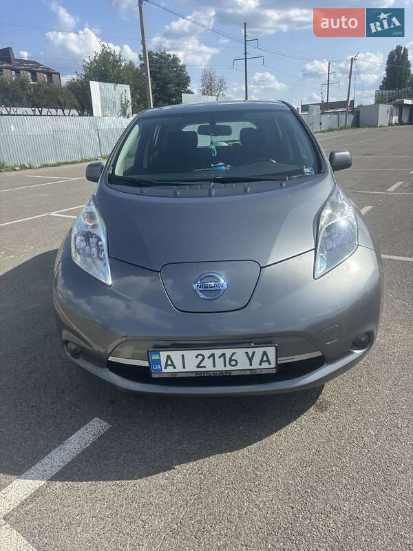 Хэтчбек Nissan Leaf 2014 в Белогородке