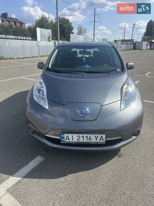 Хэтчбек Nissan Leaf 2014 в Белогородке