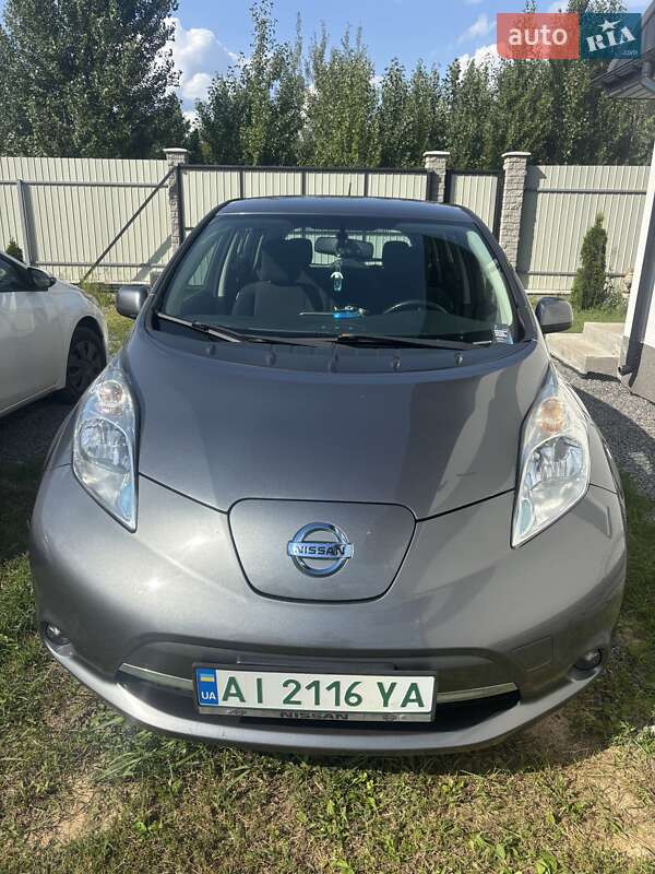 Хэтчбек Nissan Leaf 2014 в Белогородке