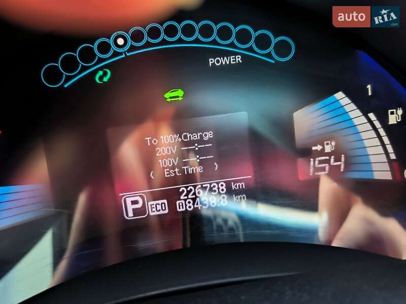 Хэтчбек Nissan Leaf 2014 в Вашковцах