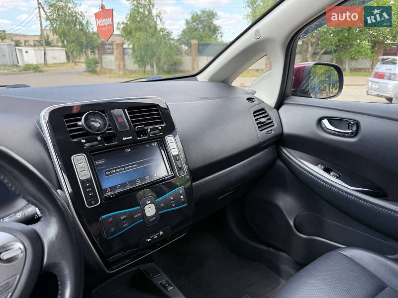 Хетчбек Nissan Leaf 2016 в Одесі фото 12 Хетчбек Nissan Leaf 2016 в Одесі