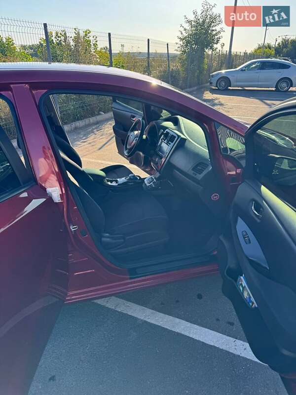 Хэтчбек Nissan Leaf 2014 в Виннице фото 8 Хэтчбек Nissan Leaf 2014 в Виннице