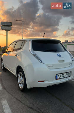 Хетчбек Nissan Leaf 2013 в Києві