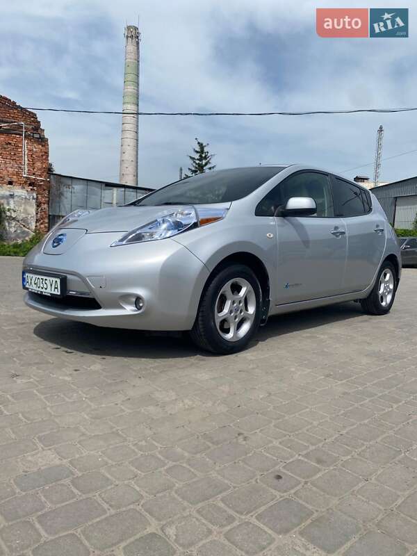 Nissan Leaf 2012