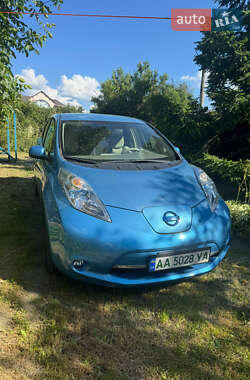 Хэтчбек Nissan Leaf 2011 в Киеве