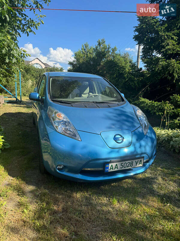 Nissan Leaf 2011