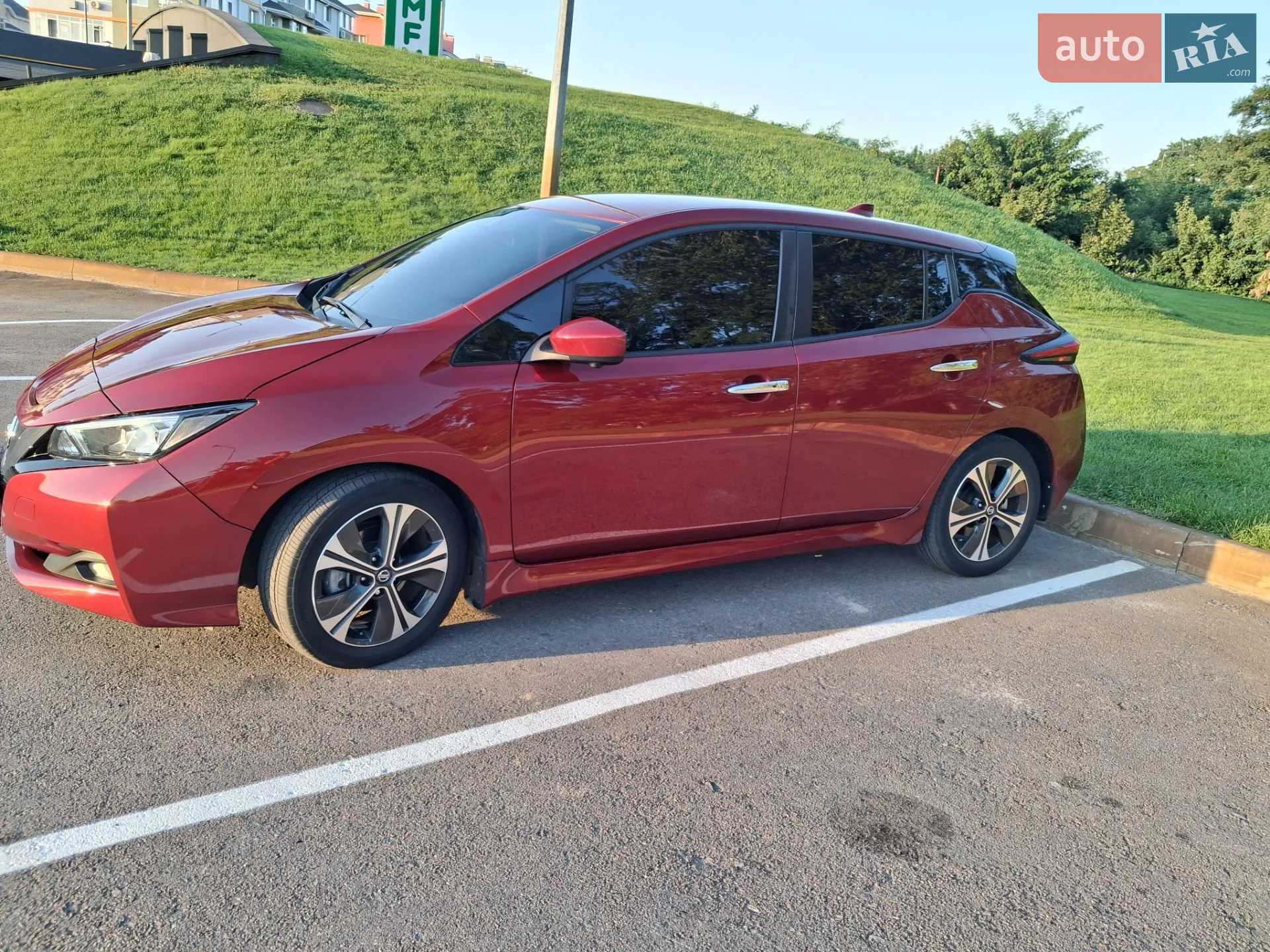 2020 Nissan Leaf - фото 1