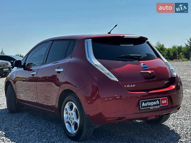 Хэтчбек Nissan Leaf 2012 в Львове