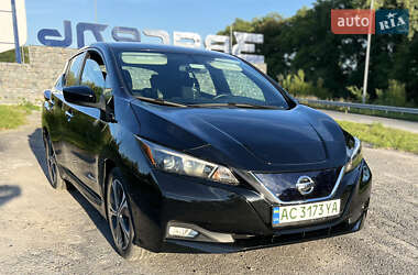 Хэтчбек Nissan Leaf 2018 в Звягеле