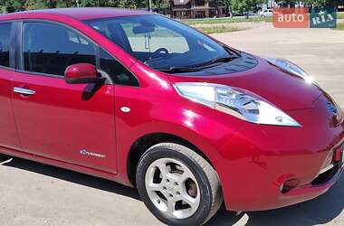 Хэтчбек Nissan Leaf 2015 в Тернополе