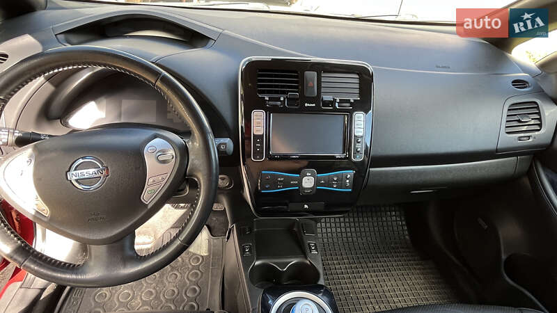 Хетчбек Nissan Leaf 2014 в Харкові