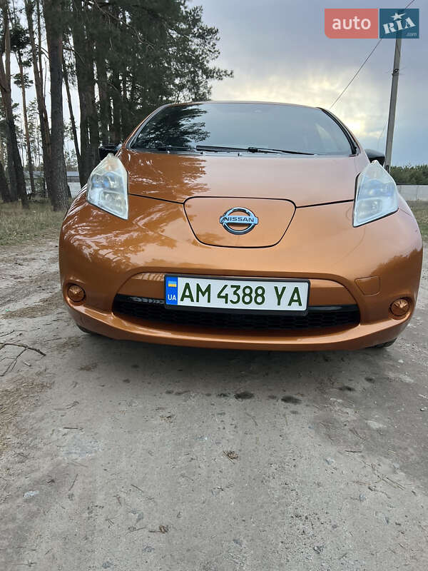 Хетчбек Nissan Leaf 2017 в Житомирі