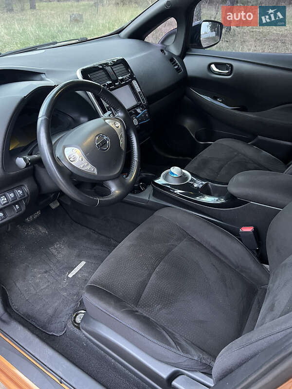 Хетчбек Nissan Leaf 2017 в Житомирі