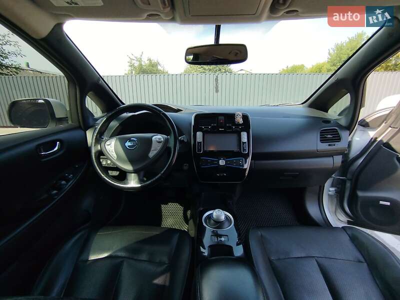 Хетчбек Nissan Leaf 2013 в Вінниці фото 7 Хетчбек Nissan Leaf 2013 в Вінниці
