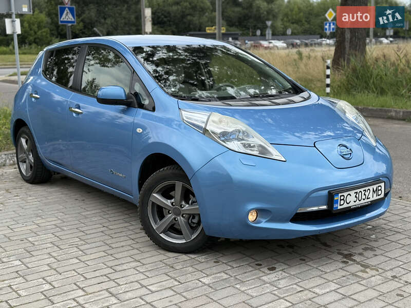 Хетчбек Nissan Leaf 2011 в Львові
