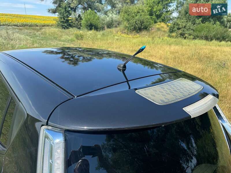 Хэтчбек Nissan Leaf 2014 в Змиеве