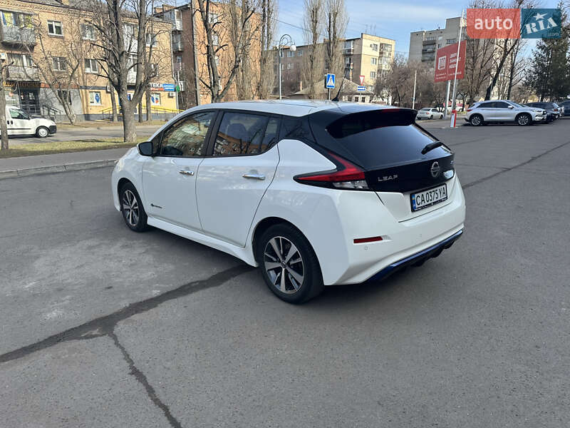 Хэтчбек Nissan Leaf 2018 в Черкассах