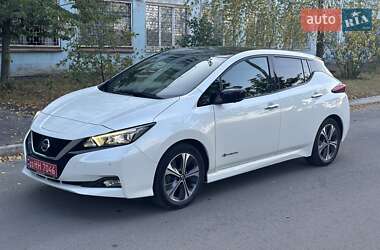 Хэтчбек Nissan Leaf 2019 в Днепре