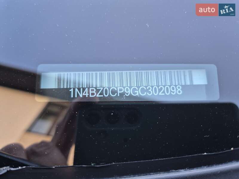 Хэтчбек Nissan Leaf 2015 в Николаеве