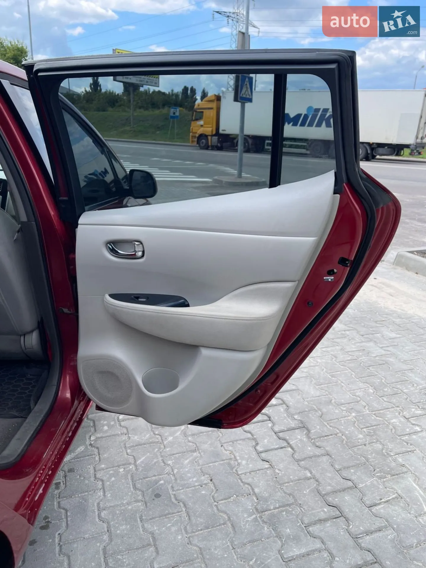 2012 Nissan Leaf - мініатюра 6