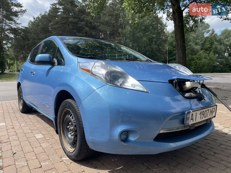 Хэтчбек Nissan Leaf 2014 в Киеве