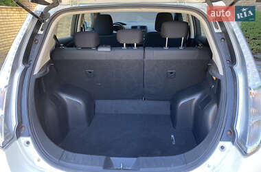 Хетчбек Nissan Leaf 2014 в 