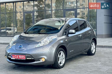Хэтчбек Nissan Leaf 2015 в Днепре