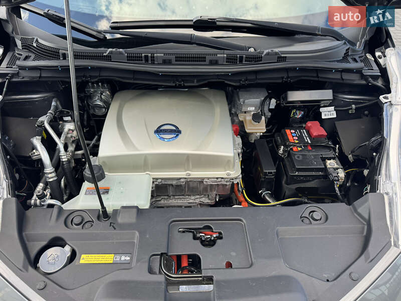 Хэтчбек Nissan Leaf 2015 в Днепре фото 20 Хэтчбек Nissan Leaf 2015 в Днепре