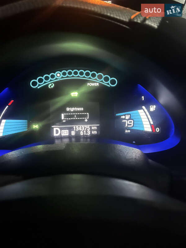 Хэтчбек Nissan Leaf 2015 в Черноморске фото 31 Хэтчбек Nissan Leaf 2015 в Черноморске