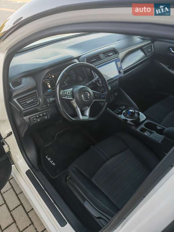 Хетчбек Nissan Leaf 2020 в Луцьку фото 4 Хетчбек Nissan Leaf 2020 в Луцьку