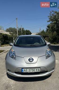 Хэтчбек Nissan Leaf 2014 в Днепре