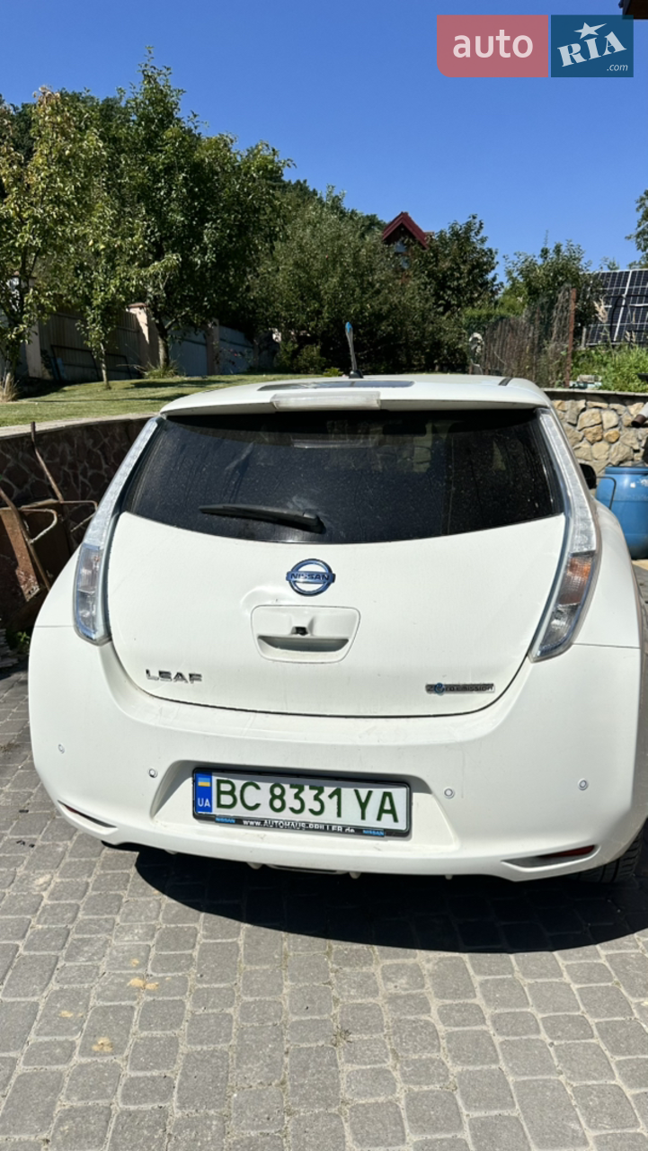 2015 Nissan Leaf - мініатюра 17