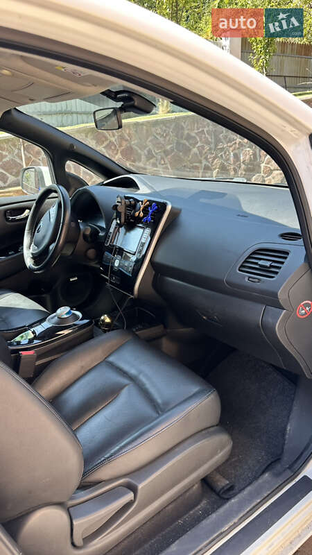 Хэтчбек Nissan Leaf 2014 в Львове фото 13 Хэтчбек Nissan Leaf 2014 в Львове