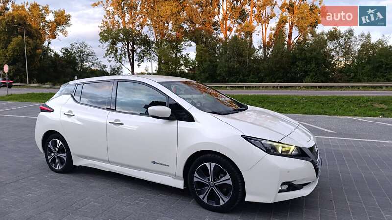 Хетчбек Nissan Leaf 2018 в Стрию