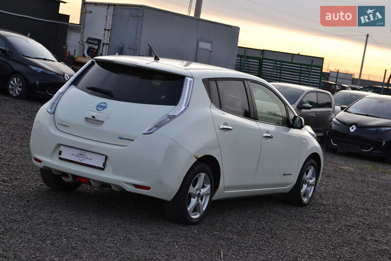 Хэтчбек Nissan Leaf 2012 в Луцке