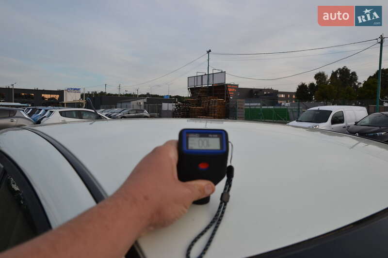 Хэтчбек Nissan Leaf 2012 в Луцке