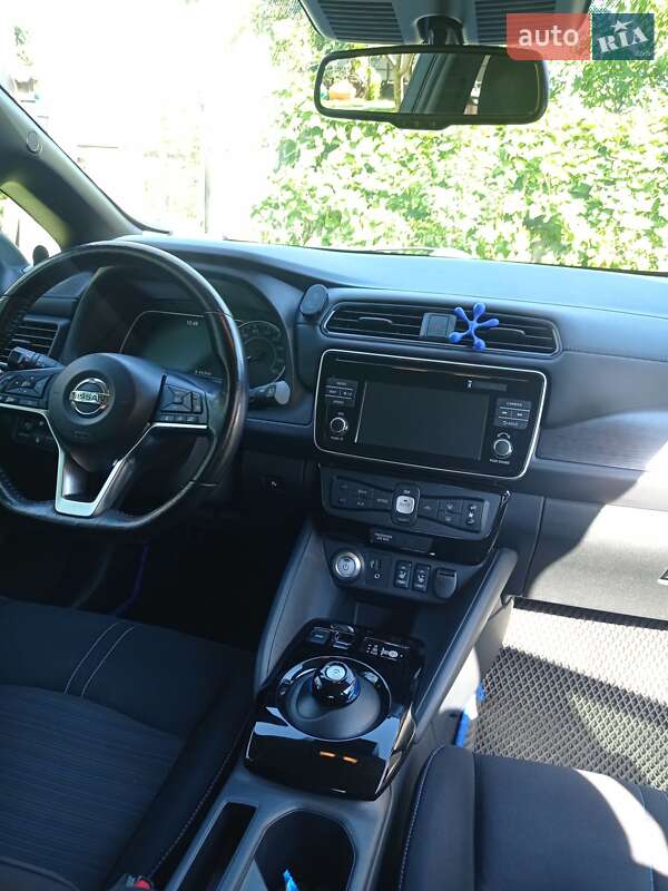 Хетчбек Nissan Leaf 2019 в Києві