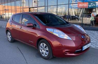 Хетчбек Nissan Leaf 2015 в Києві
