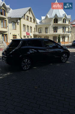 Хэтчбек Nissan Leaf 2015 в Заболотове