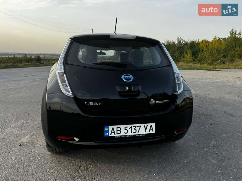 Хэтчбек Nissan Leaf 2013 в Тульчине