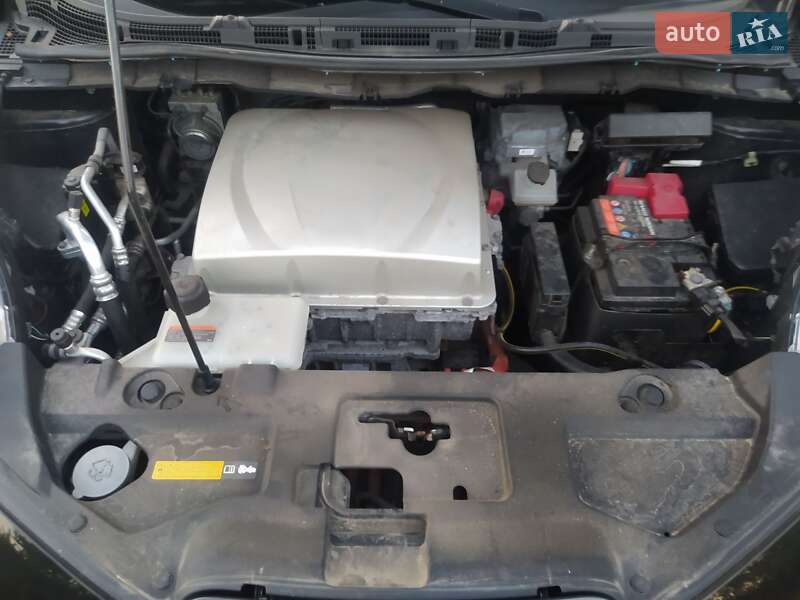 Хэтчбек Nissan Leaf 2016 в Луцке фото 19 Хэтчбек Nissan Leaf 2016 в Луцке