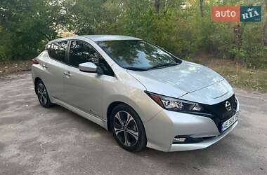 Хэтчбек Nissan Leaf 2019 в Днепре