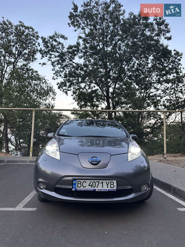 Хэтчбек Nissan Leaf 2015 в Одессе фото 7 Хэтчбек Nissan Leaf 2015 в Одессе