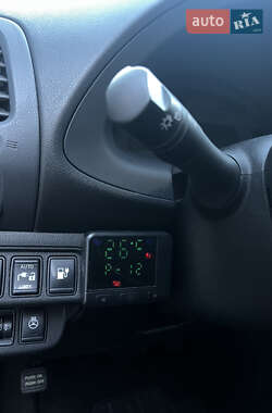 Хэтчбек Nissan Leaf 2013 в Киеве
