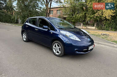 Хэтчбек Nissan Leaf 2017 в Кривом Роге