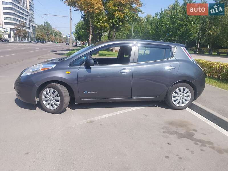 Хэтчбек Nissan Leaf 2013 в Днепре фото 16 Хэтчбек Nissan Leaf 2013 в Днепре