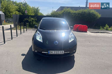 Хетчбек Nissan Leaf 2013 в Рівному