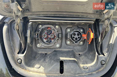 Хэтчбек Nissan Leaf 2012 в 